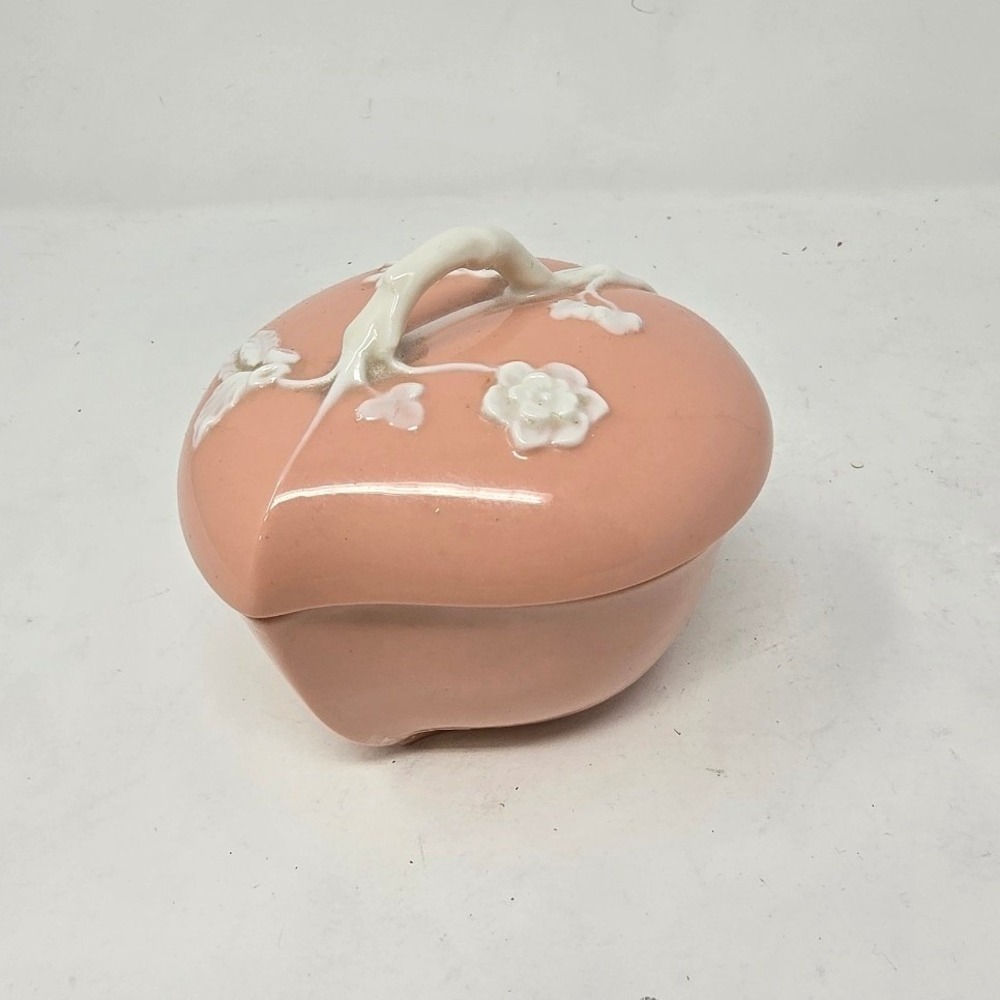 Vtg pink Lenox porcelain dish w/lid heart shape green label